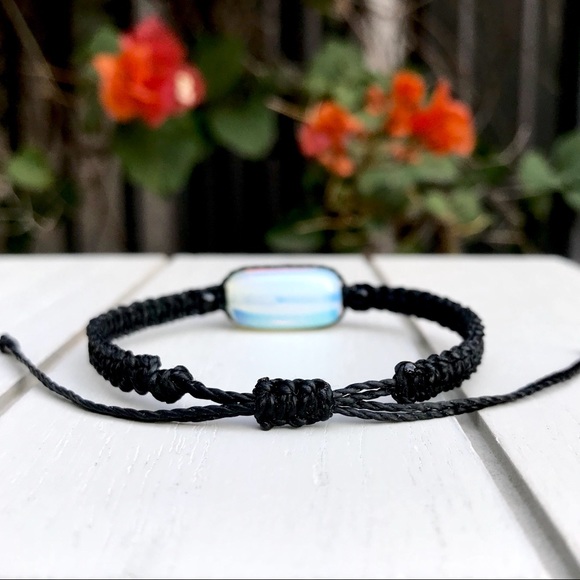 ☽ Iridescent Opalite Stone Macrame Bracelet - Picture 3 of 3